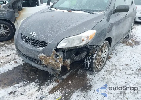 2010 Toyota Matrix z USA, uszkodzony, nr VIN 2T1KU4EE1AC308195